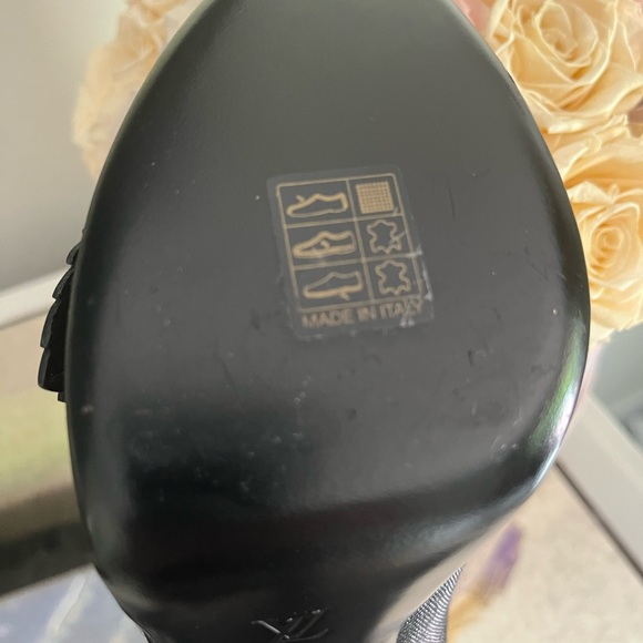 Limited Edition Peep Toe Heels Never Worn! Size 40. - Picture 8 of 11